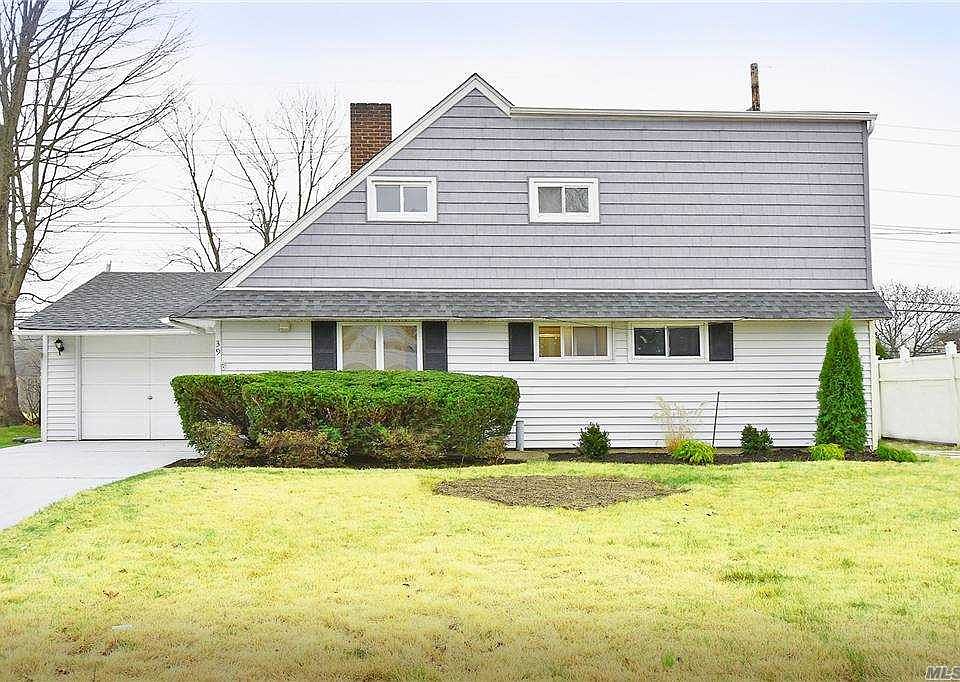 1st image of 39 Greenvale Ln