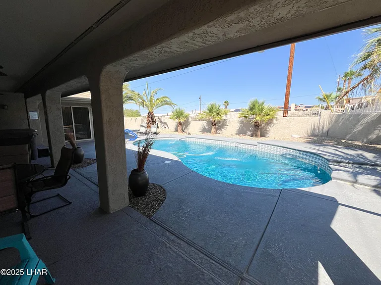 3185 Newport Dr — Photo 24