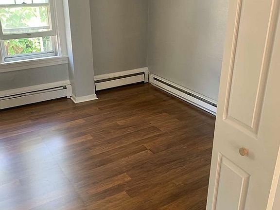 2nd image of 311 Jefferson Ave APT 2