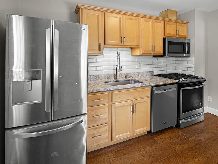 502 Freeman St — Photo 15