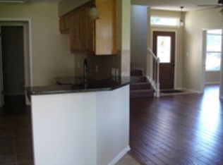 108 Kelly Dr, Victoria, TX 77904