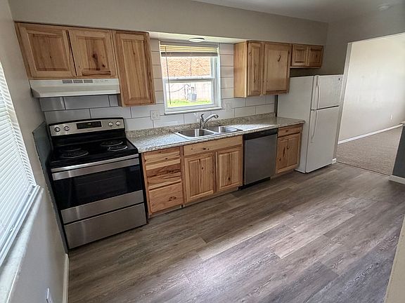 4th image of 3301 Droste Rd #3303