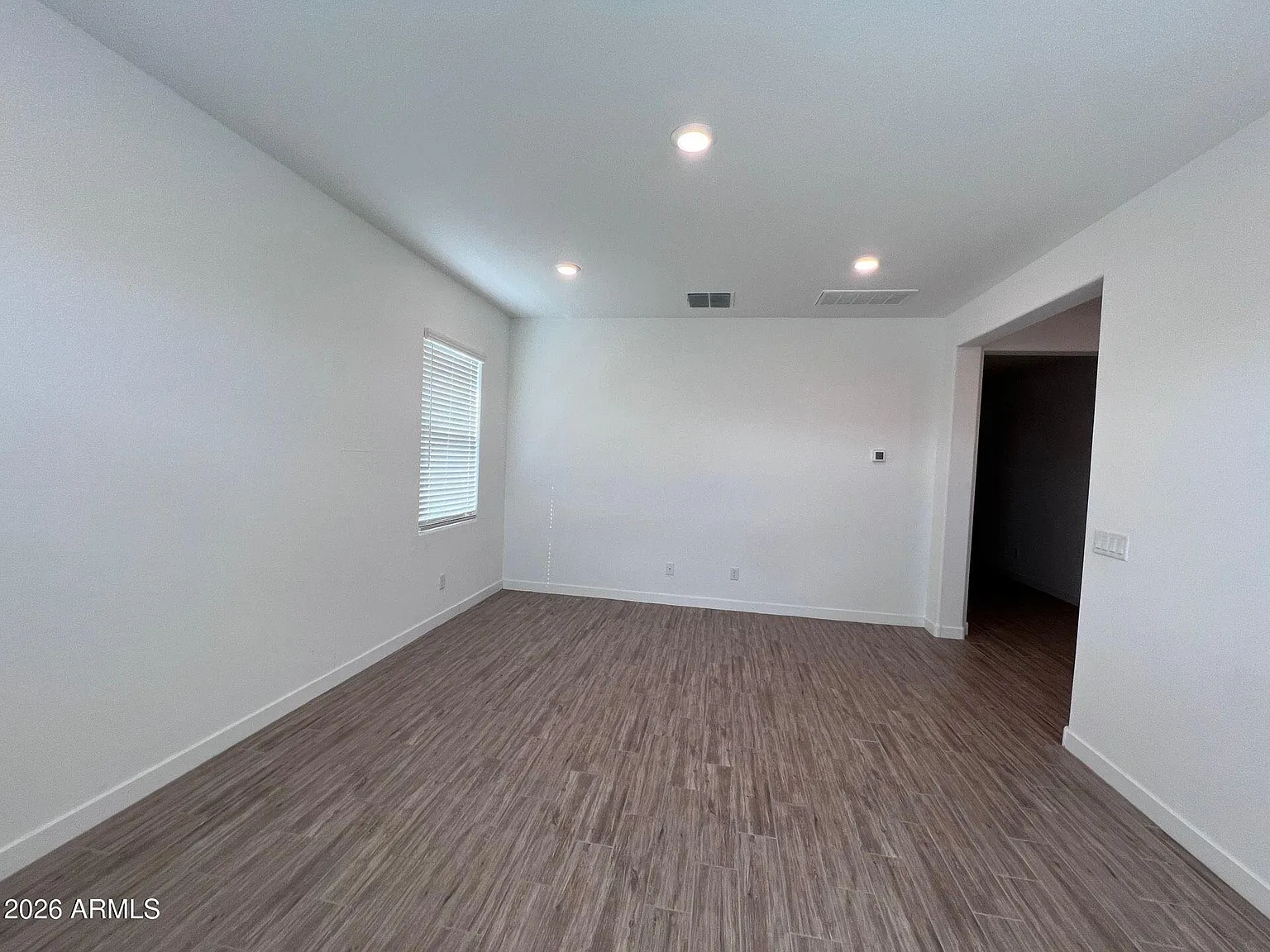 4 bed, 3.0 bath, 2264 sqft, $2,550 — Photo 3
