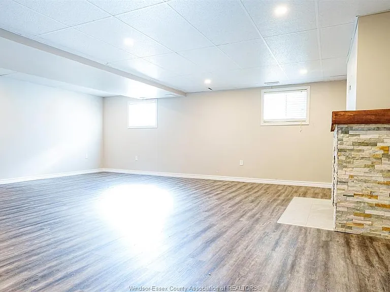 1575 Heatherglen Dr — Photo 11