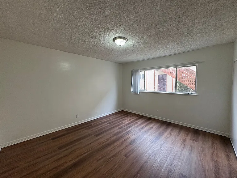 2616-2700 W El Segundo Blvd — Photo 13
