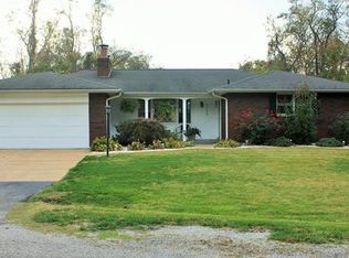 2123 Sugarloaf Dr, Dupo, IL