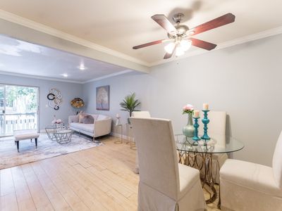 18620 Hatteras St Unit 225, Tarzana, CA, 91356