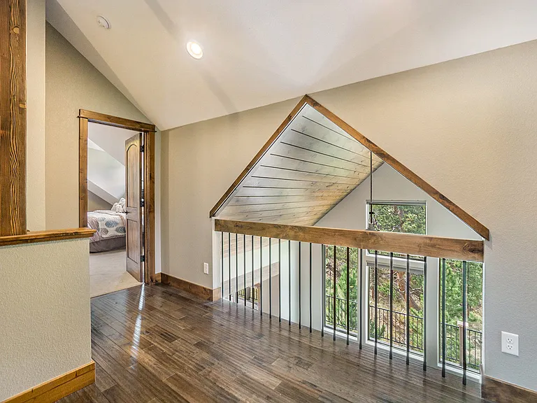 1355 Broadview Rd — Photo 16