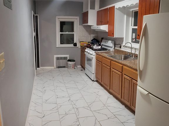 2nd image of 1301 E 94th St Floor 2