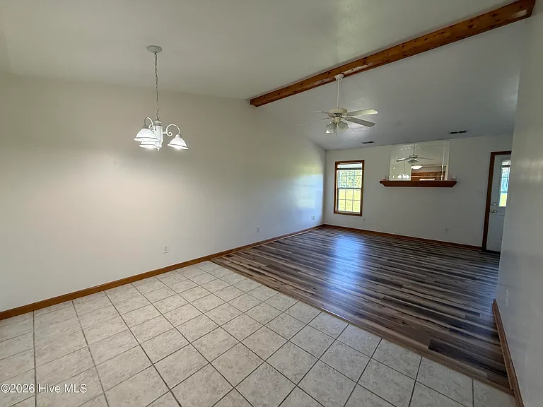 121 Arabian Ln #A — Photo 5
