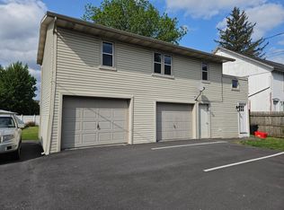 733 Main St APT 3, Akron, PA 17501