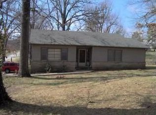 524 S Oak St, Harrison, AR 72601