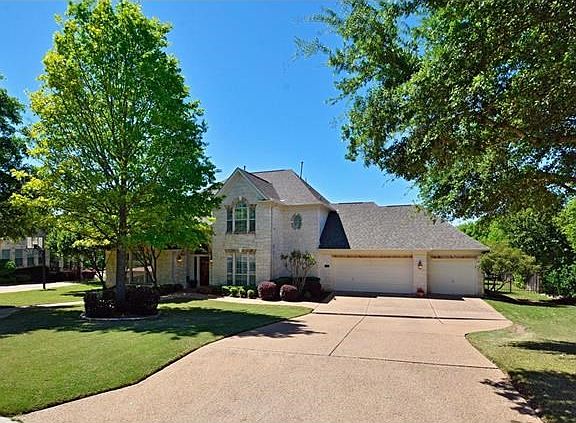 3rd image of 10710 Winchelsea Dr