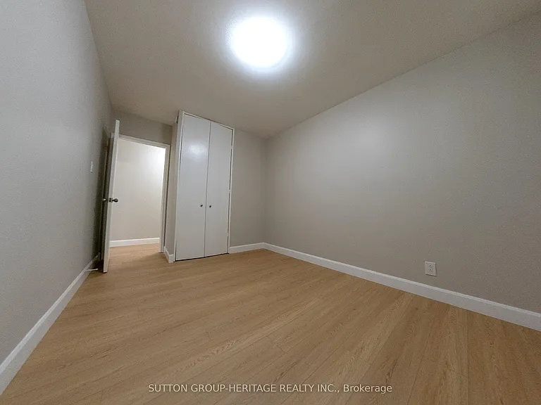 661 Annland St — Photo 12