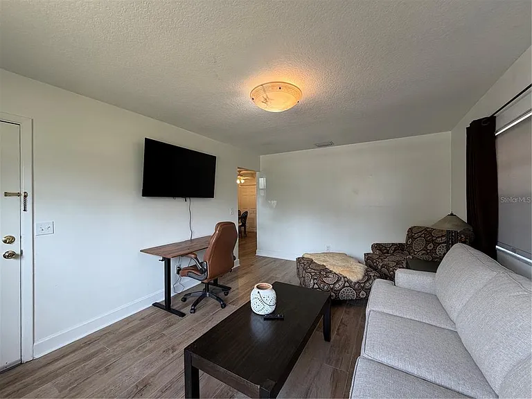 3230 W Saint Conrad St — Photo 6