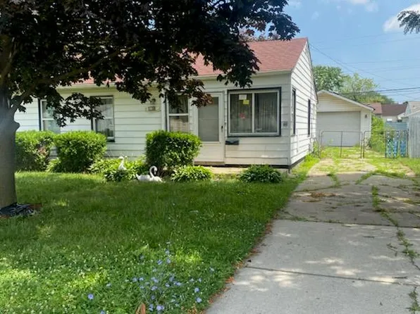 25126 Rosenbusch Blvd, Warren, MI 48089