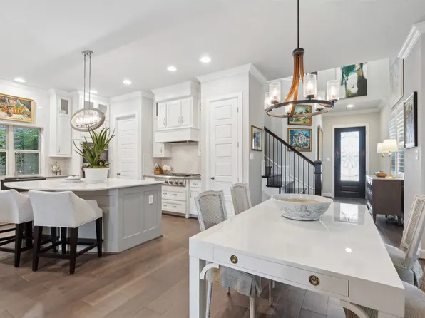 10687 Plumwood Pkwy, Dallas, TX 75238