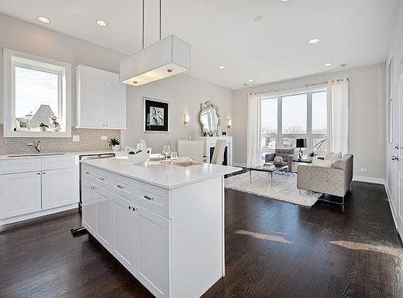 3rd image of 1701 N Kedzie Ave APT 3N