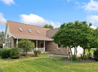 11 E Twinsburg Rd, Northfield, OH 44067