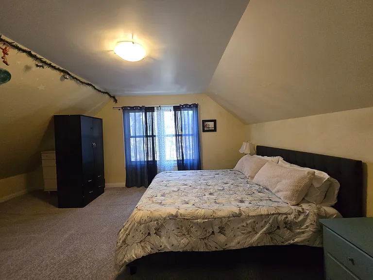 582 State St #1 — Photo 8