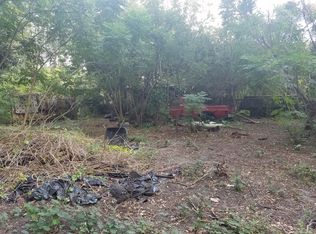 3002 Der Rd, Plant City, FL 33566