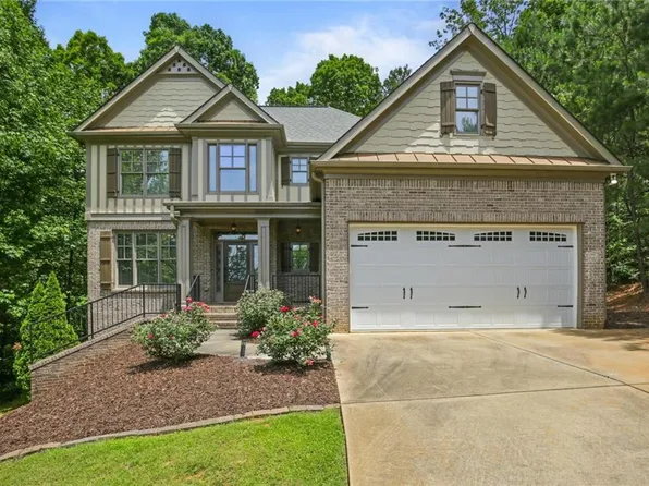 18 Roxburgh Trl NE, Cartersville, GA 30121