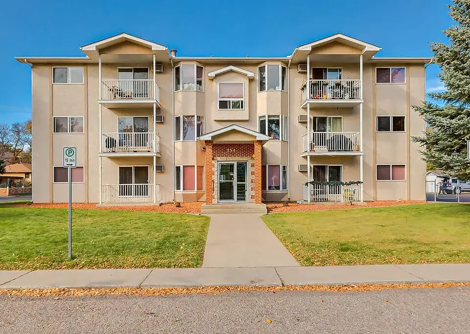 154A 1st St NE #203