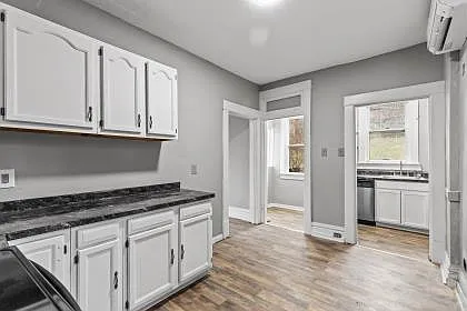 134 Climax St — Photo 32