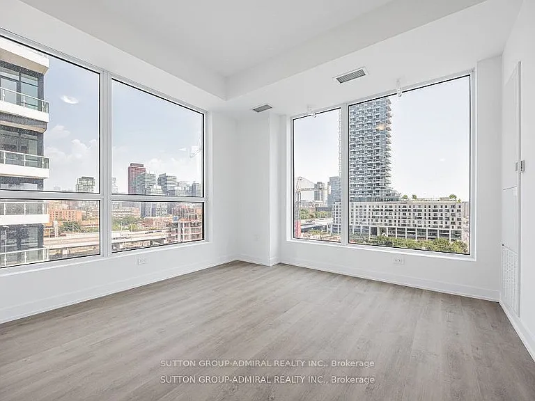 15 Richardson St #1017 — Photo 18