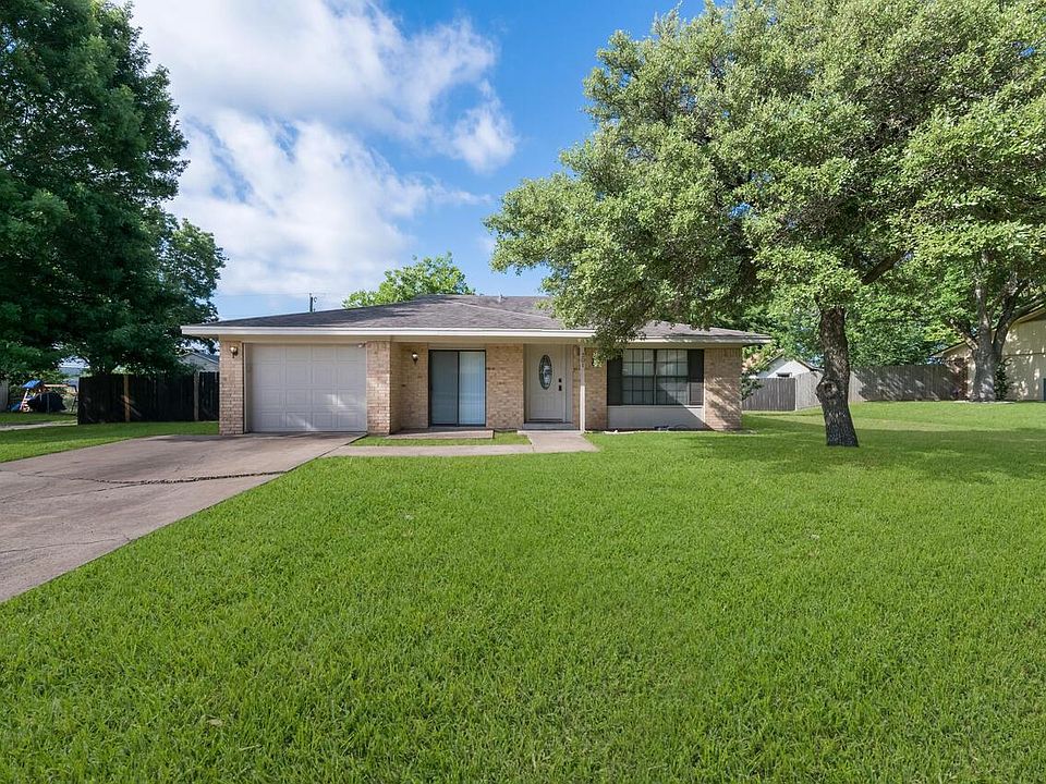 1st image of 301 Shelly Dr