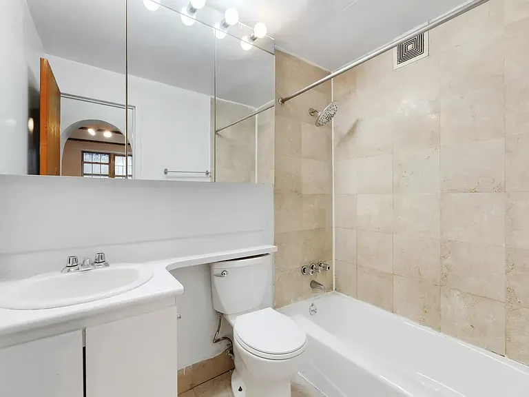 224 Sullivan St #B34 — Photo 3