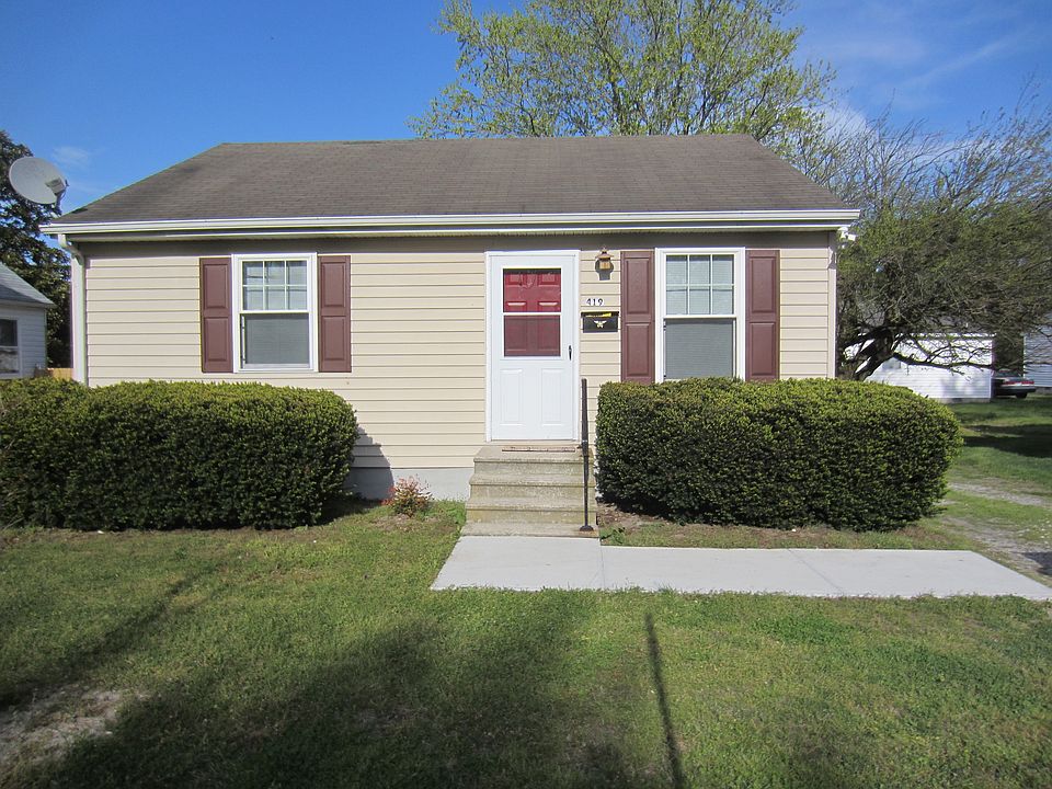 419 Priscilla St