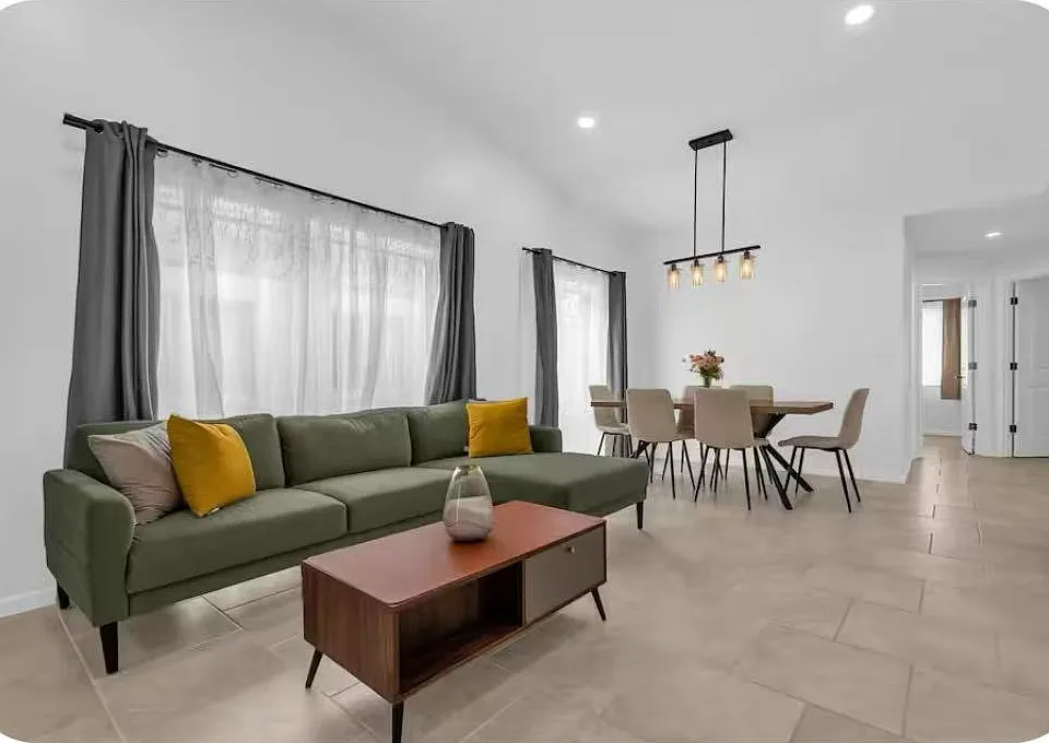 Sandcrest Cir