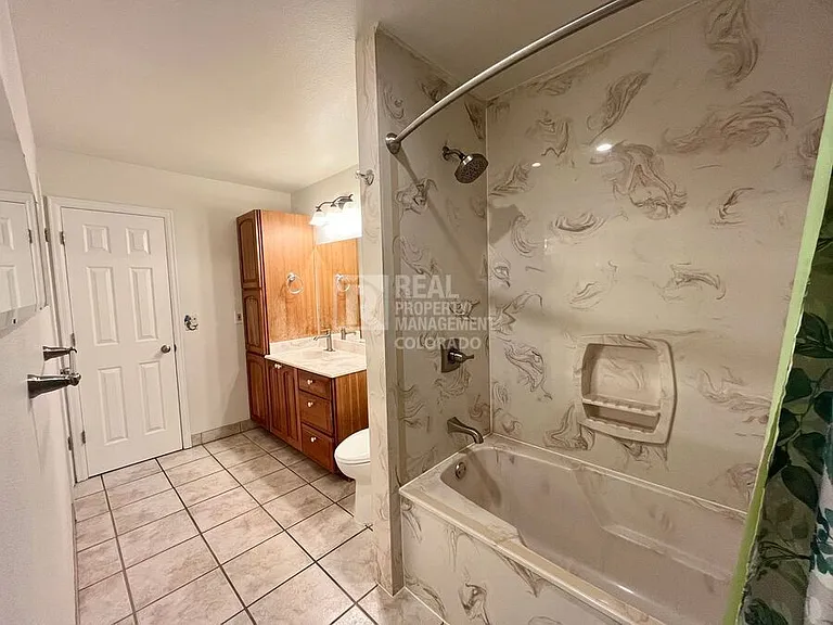 9387 W Eastman Pl — Photo 10