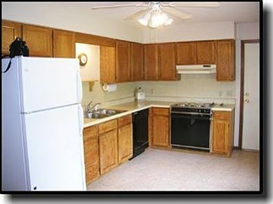 2nd image of 306 E Deanna Ln