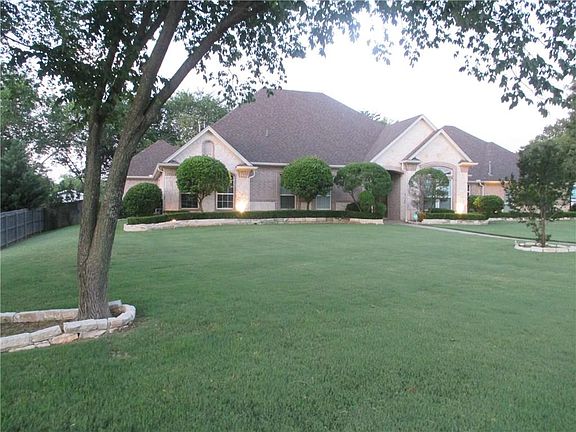 2nd image of 1020 Harrison Dr