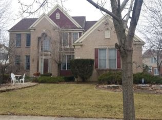 466 Lenox Dr, Canton, MI