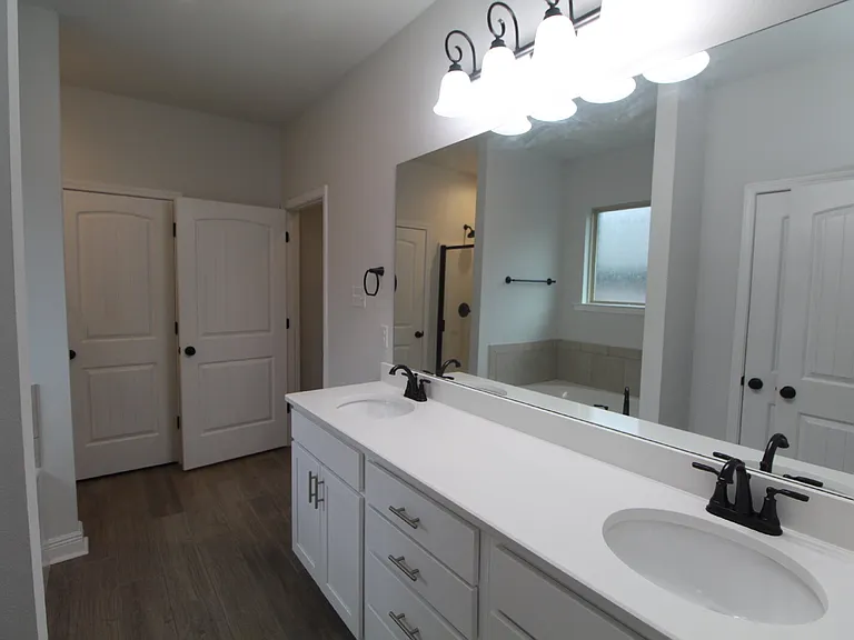 3255 Keegun Loop — Photo 11