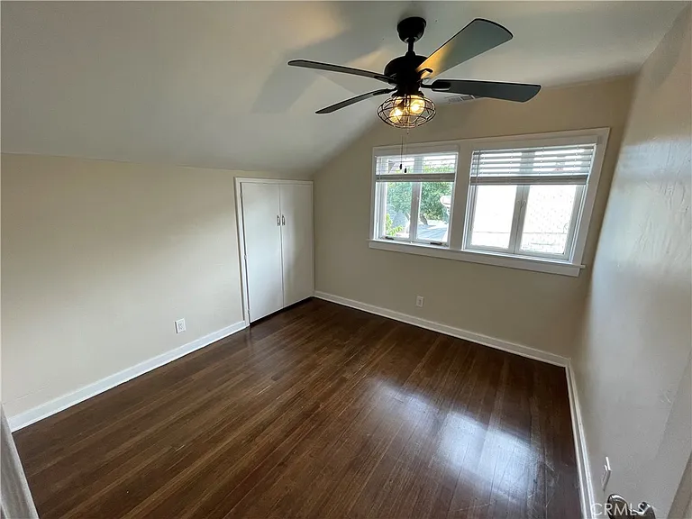 394 S Shaffer St — Photo 29