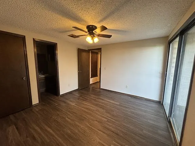 512 Nimrod Rd — Photo 9