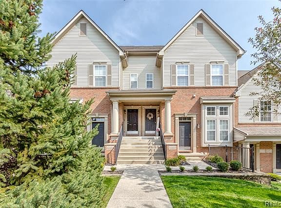 2nd image of 22234 Abbey Ln #13