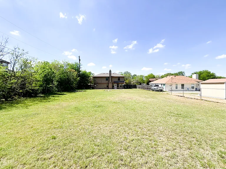 2512 Schulze Dr — Photo 47