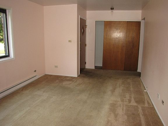 3rd image of 18W112 14th St #112