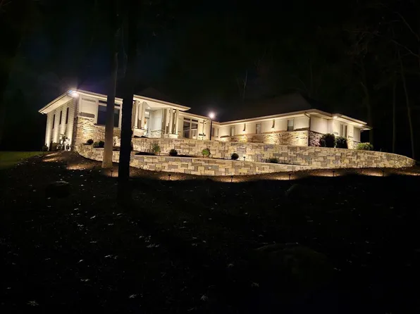 N77W23829 Sun Valley RUN, Sussex, WI 53089