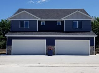 1019 Avea Ct, Mankato, MN 56001