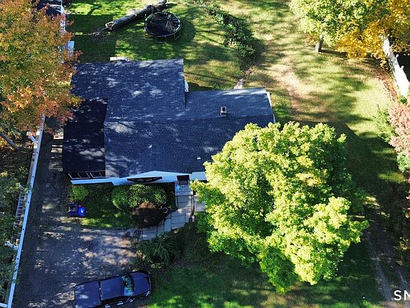 3rd image of 5763 Park Avenue