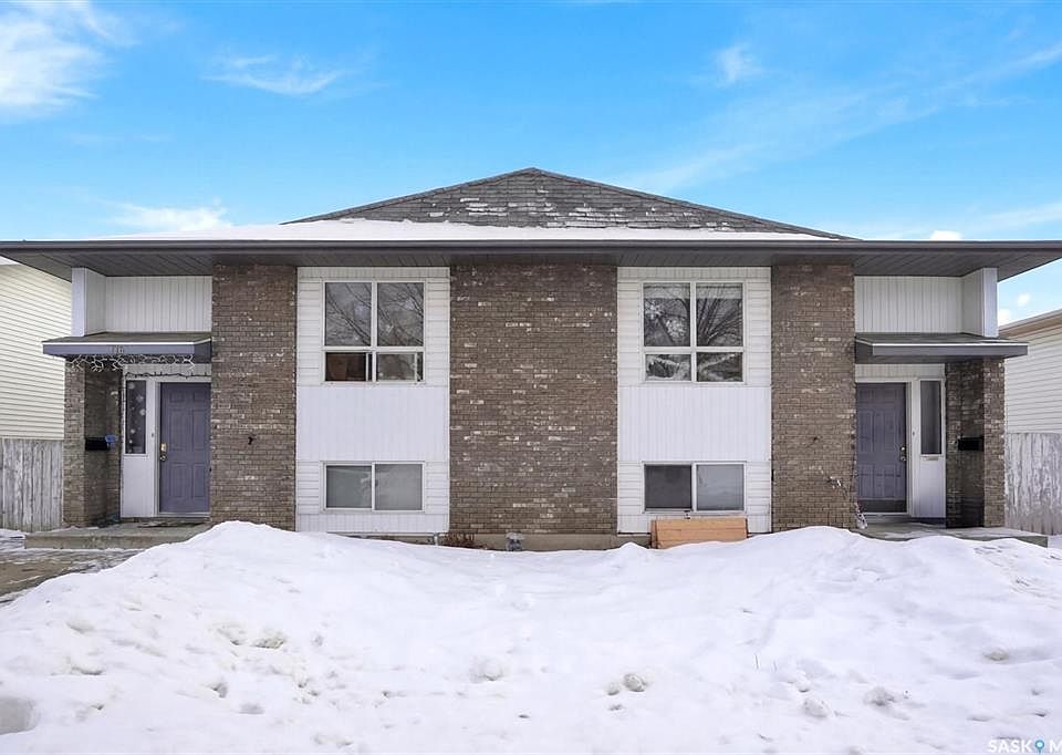 1st image of 114 - 116 Barber CRESCENT