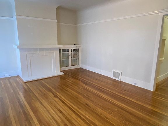 3rd image of 493 15th Ave