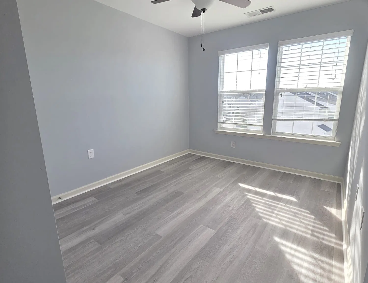 3 bed, 2404 sqft, $1,850 — Photo 4