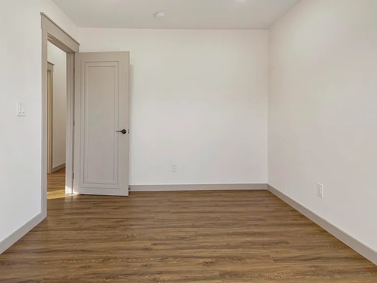 112 N Gayle Ave — Photo 29